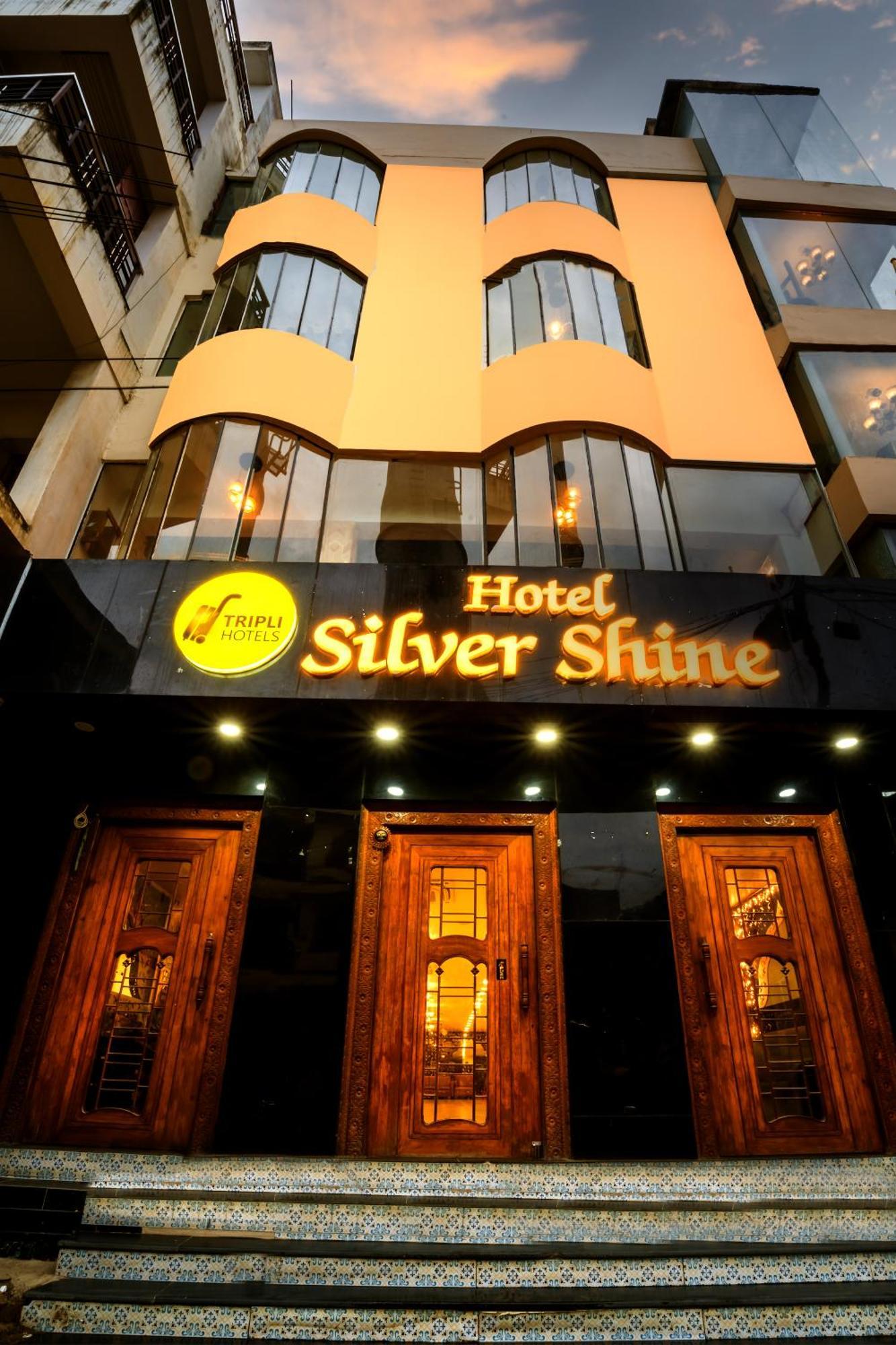 Tripli Hotels Silver Shine Váránaszi Kültér fotó