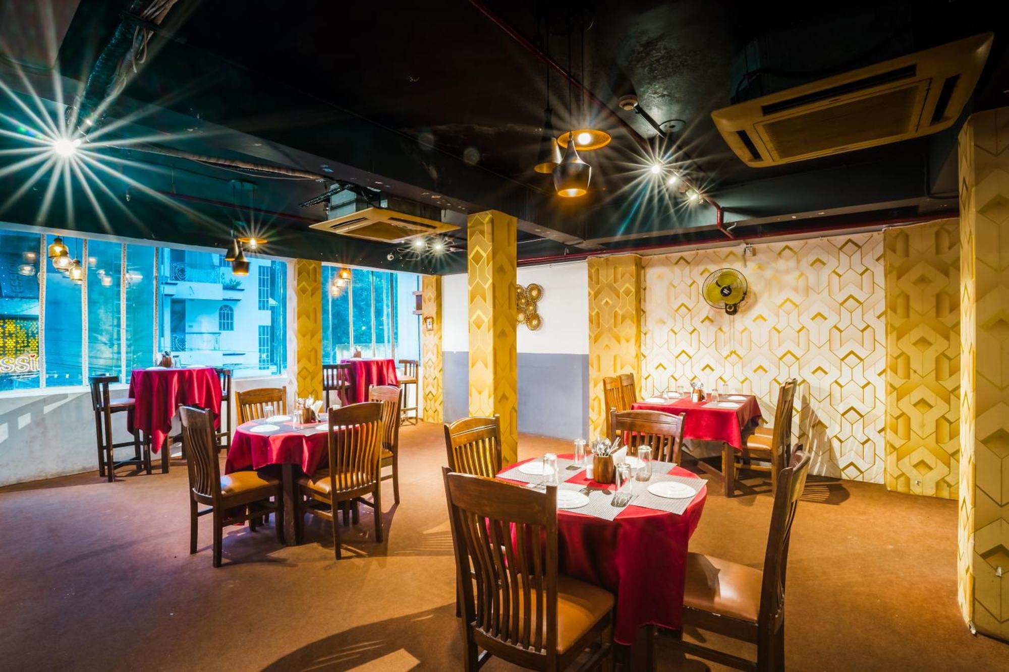 Tripli Hotels Silver Shine Váránaszi Kültér fotó